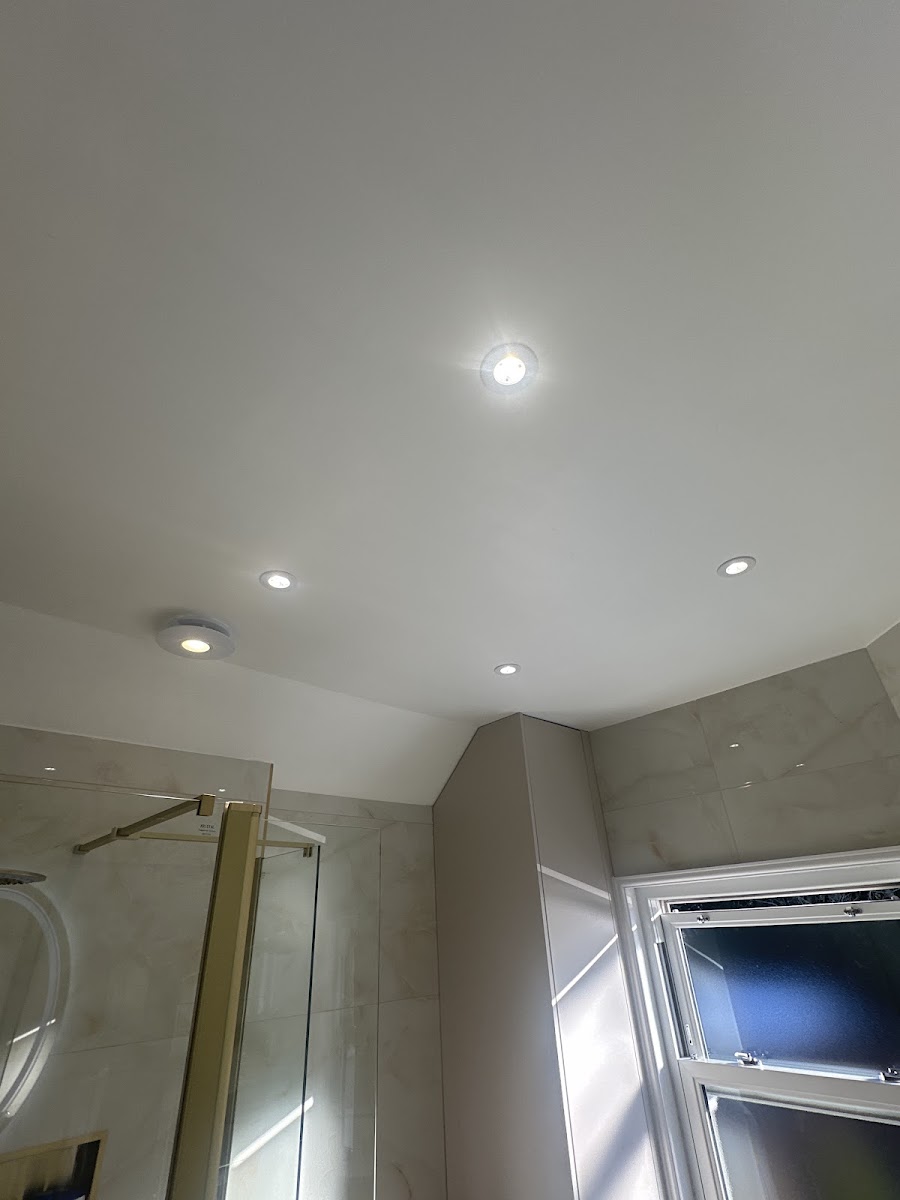 24/7 POWERUP ELECTRICAL LTD — recent job in London
