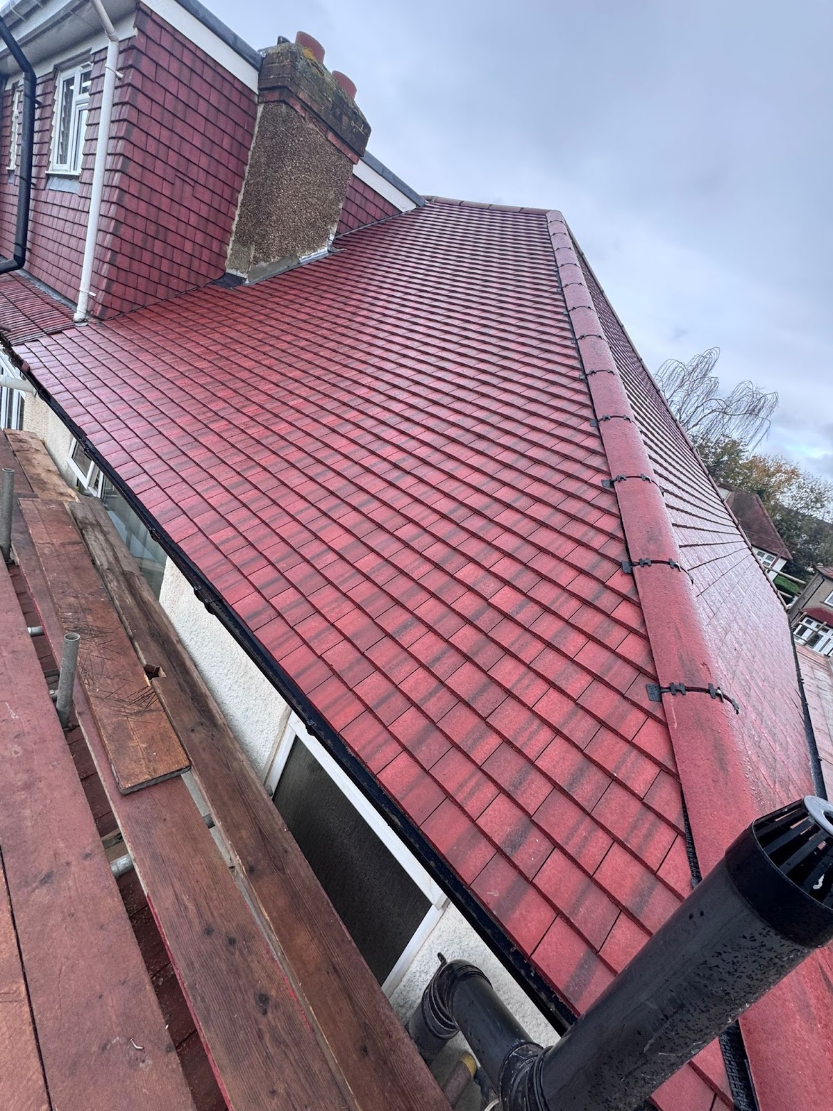 Aulakh Roofing Ltd — website preview in the Harbor design