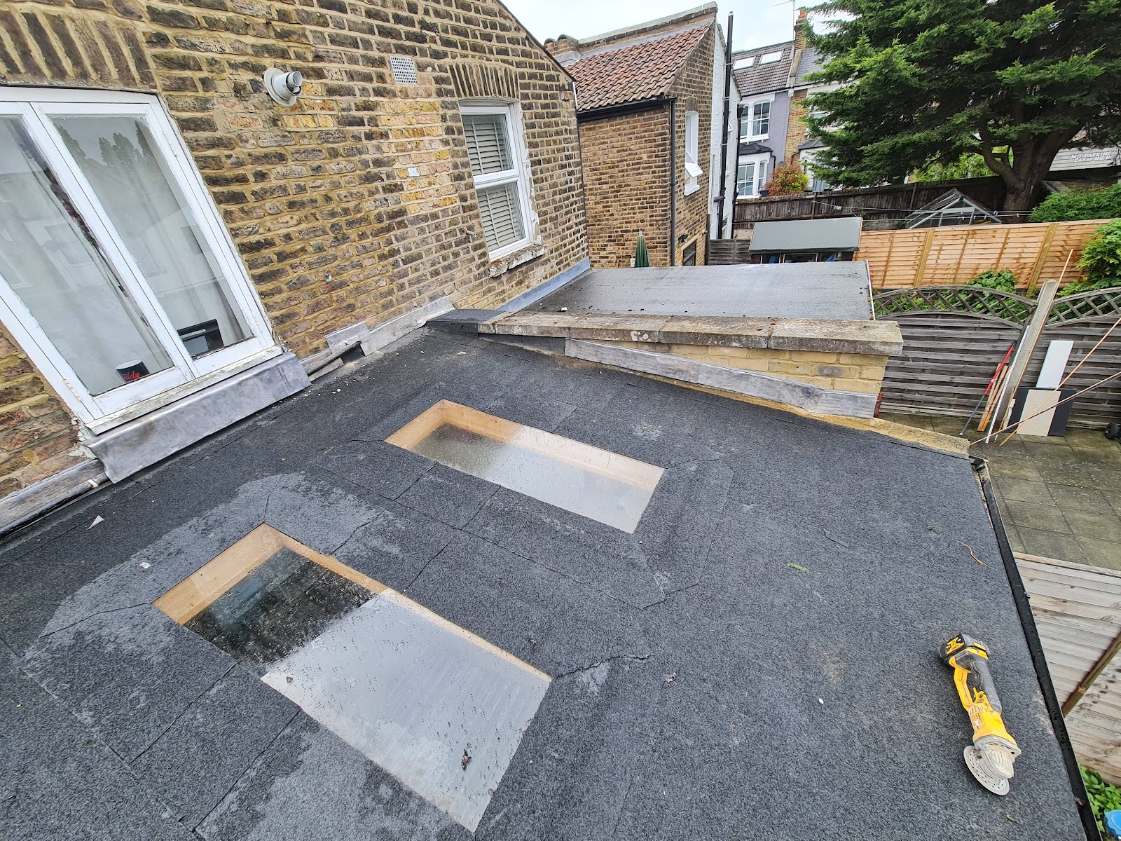 B Irons Roofing Ltd — website preview in the Signature design