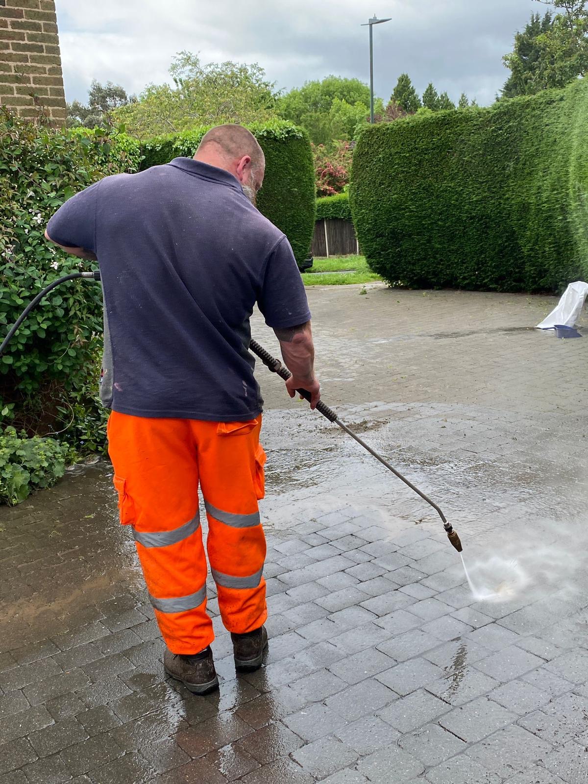 Beacon Exterior Cleaning Services — website preview in the Signature design