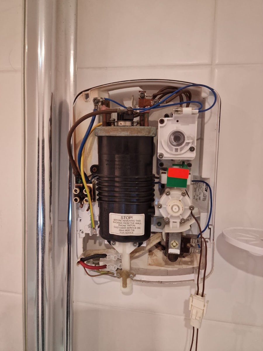 Electricians ASAP — recent job in Enfield