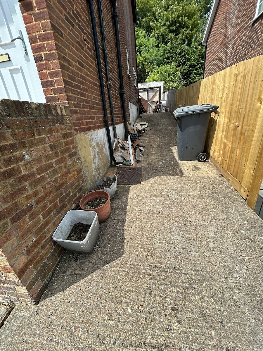 RM&K Gardening Services — recent job in Hayes