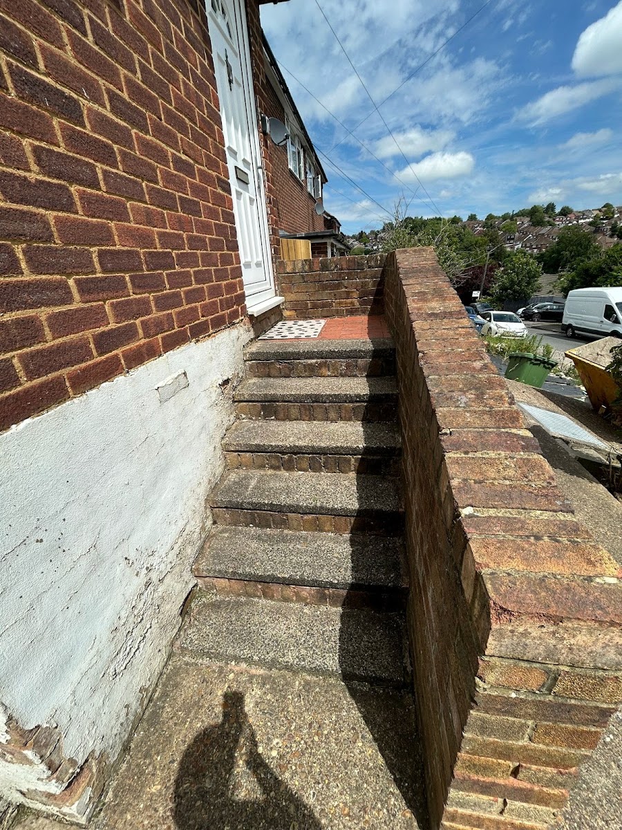 RM&K Gardening Services — recent job in Hayes