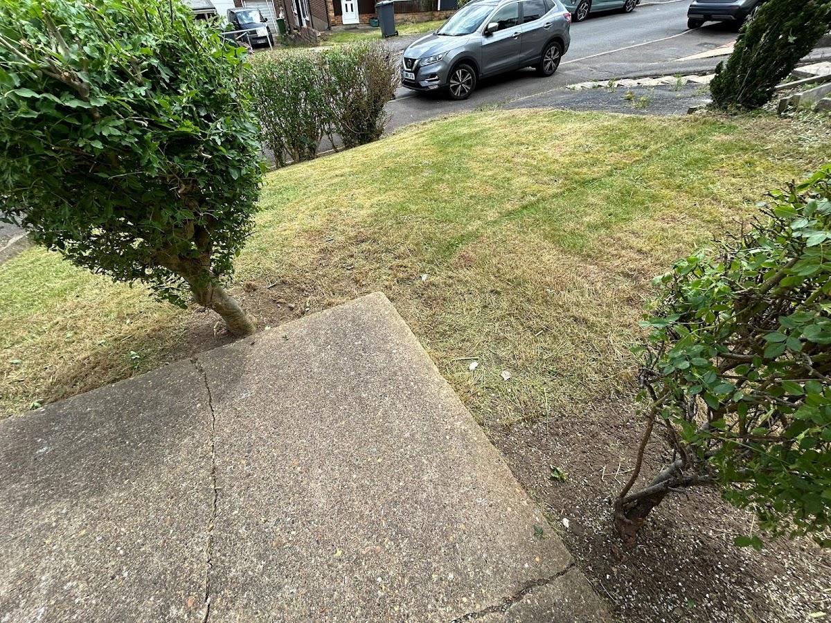 RM&K Gardening Services — recent job in Hayes